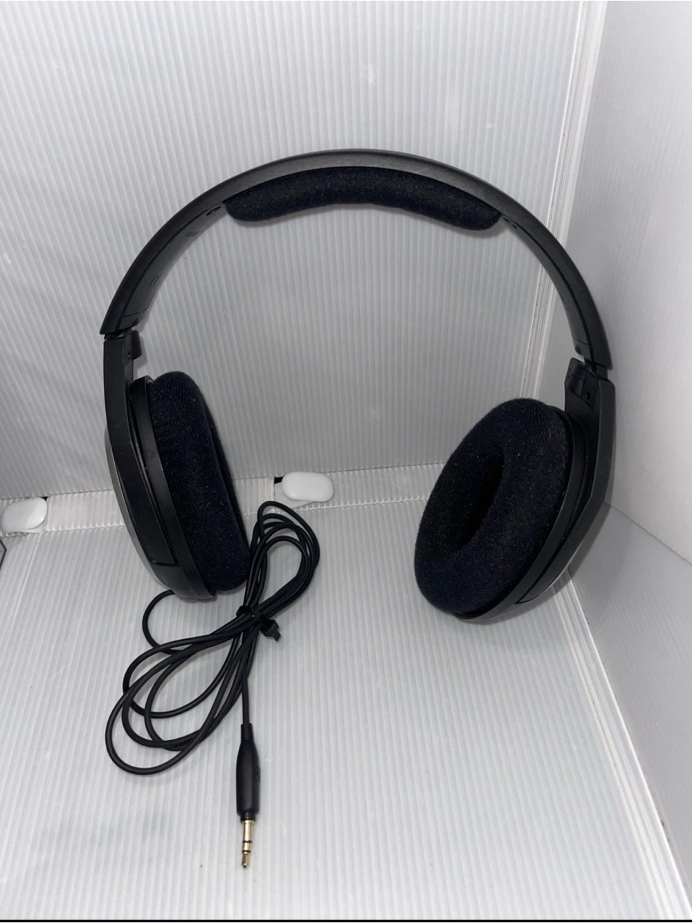 Sennheiser HD 439 Aux Wired Headphones